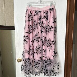 Elegant Pink and Black Floral Skirt, Size XL